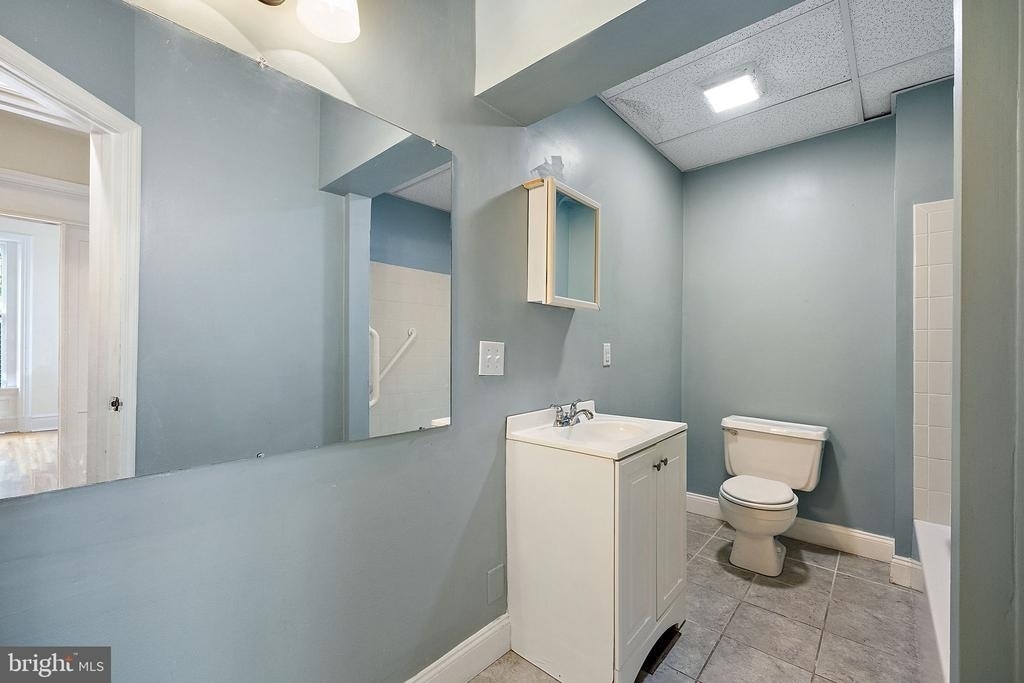 1401 Delaware Avenue - Photo 9