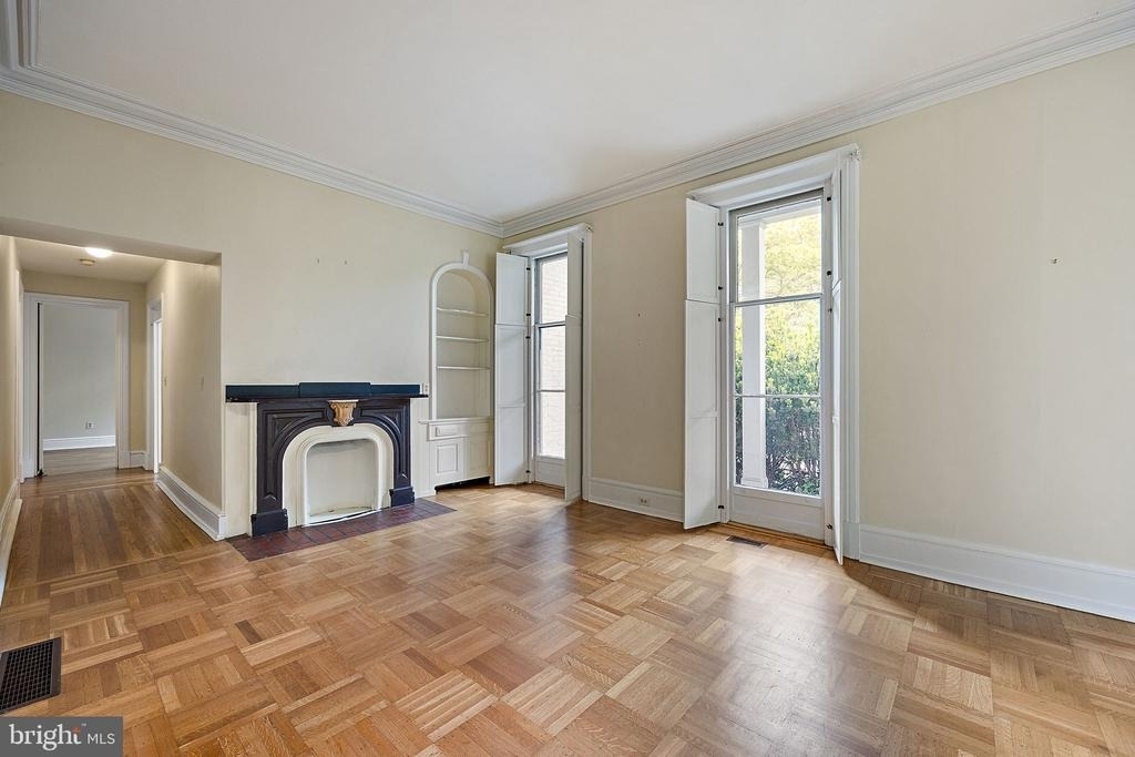 1401 Delaware Avenue - Photo 4