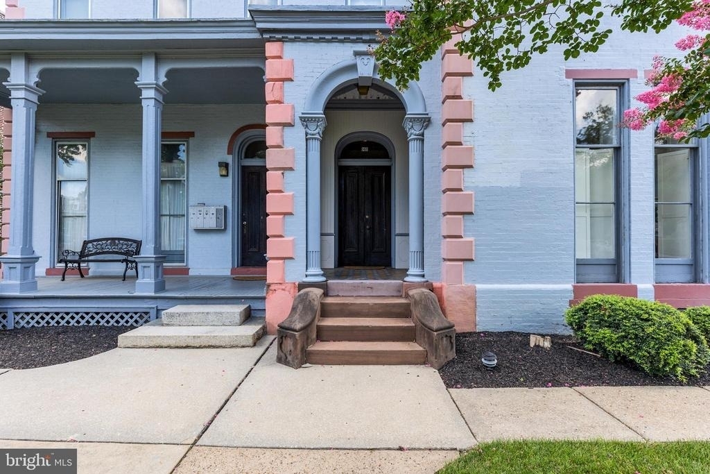 1401 Delaware Avenue - Photo 12