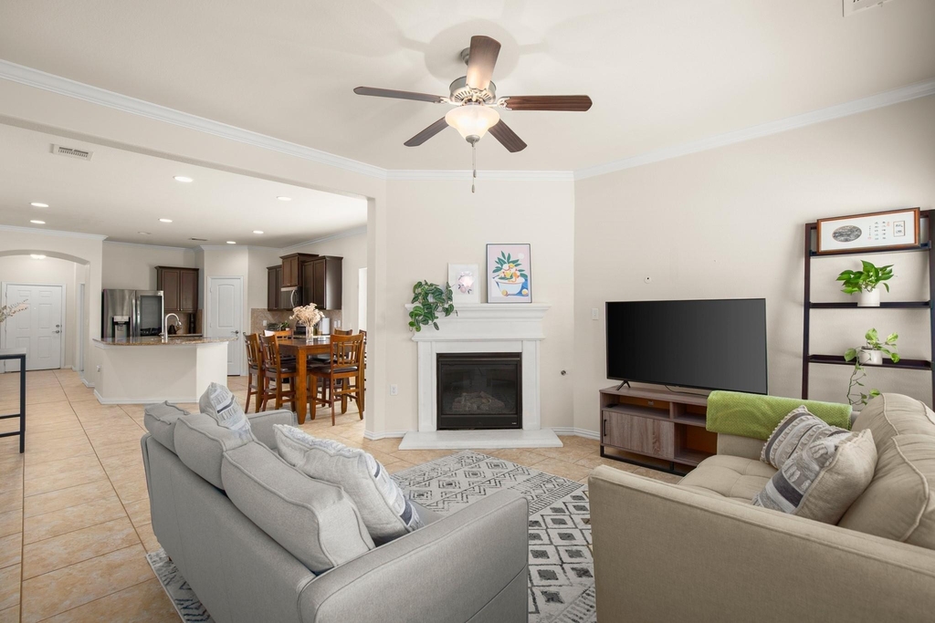 10012 Epic Knoll Dr - Photo 3
