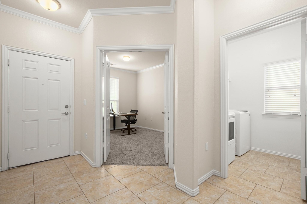 10012 Epic Knoll Dr - Photo 8