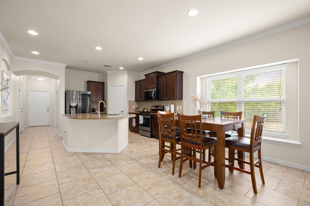 10012 Epic Knoll Dr - Photo 9