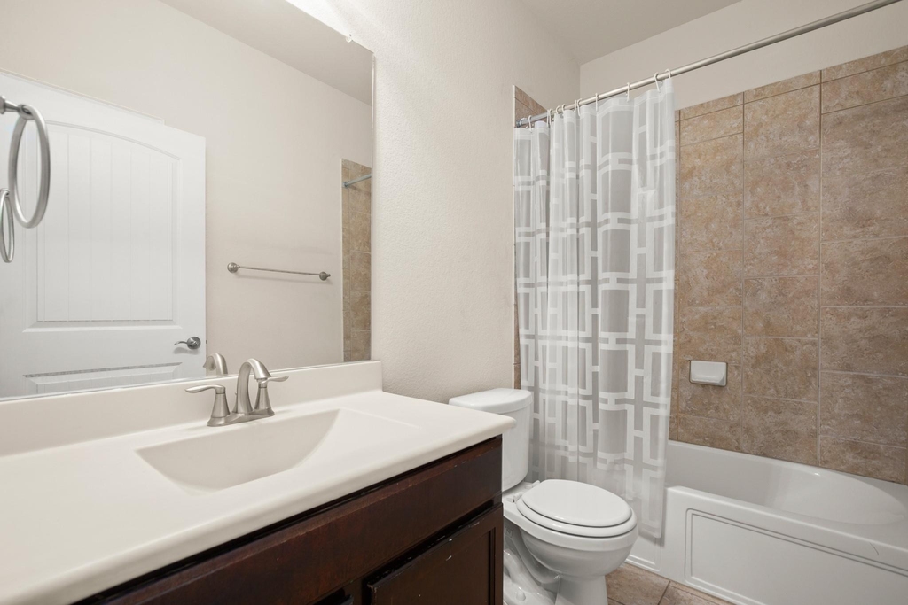 10012 Epic Knoll Dr - Photo 20