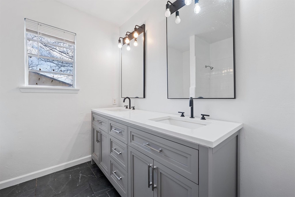 1106 Hackberry Dr - Photo 17