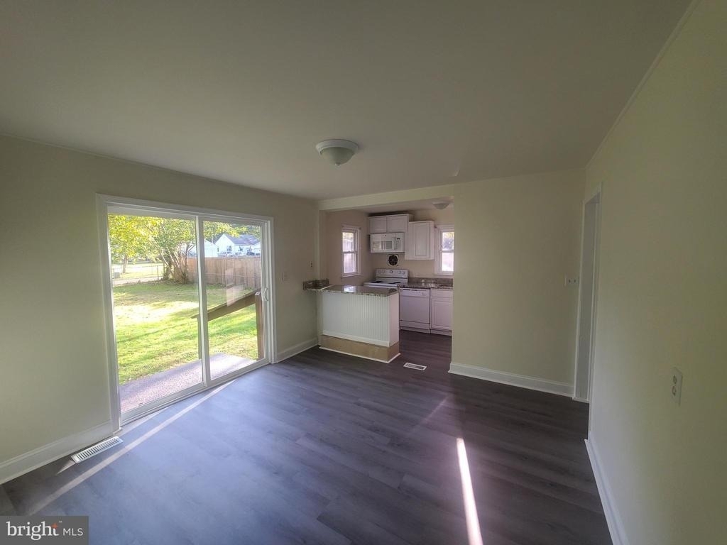 73 Upland Avenue - Photo 12
