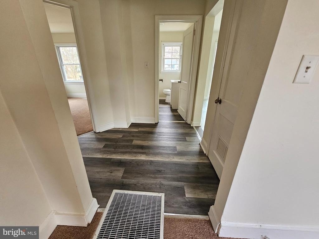 73 Upland Avenue - Photo 7