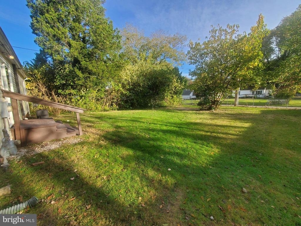 73 Upland Avenue - Photo 30