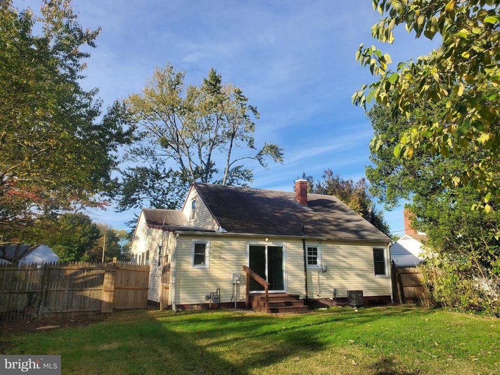 73 Upland Avenue - Photo 3