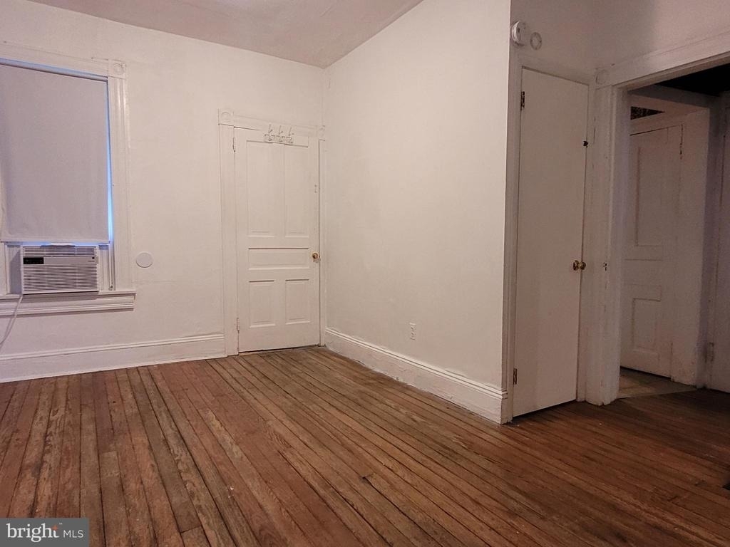 222 N Bradford Street - Photo 5