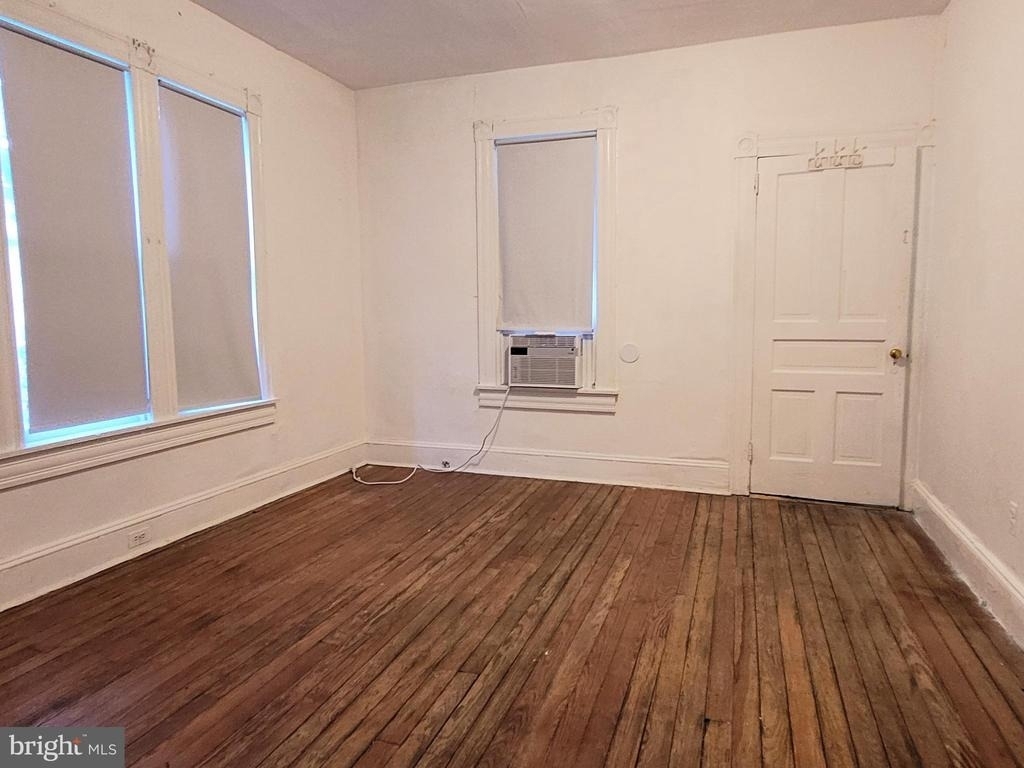 222 N Bradford Street - Photo 4