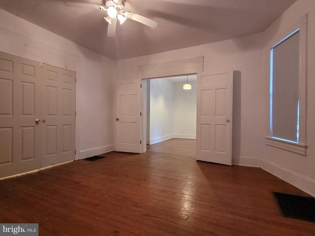 222 N Bradford Street - Photo 2
