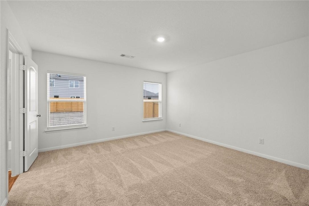 101 Fairfax Ln - Photo 15
