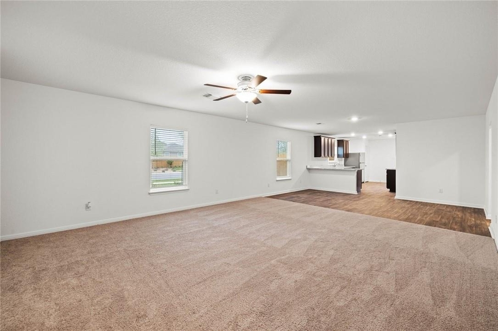 101 Fairfax Ln - Photo 8