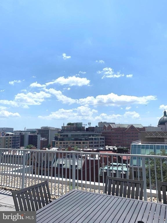 1711 Massachusetts Avenue Nw - Photo 9
