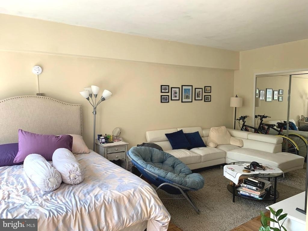 1711 Massachusetts Avenue Nw - Photo 5