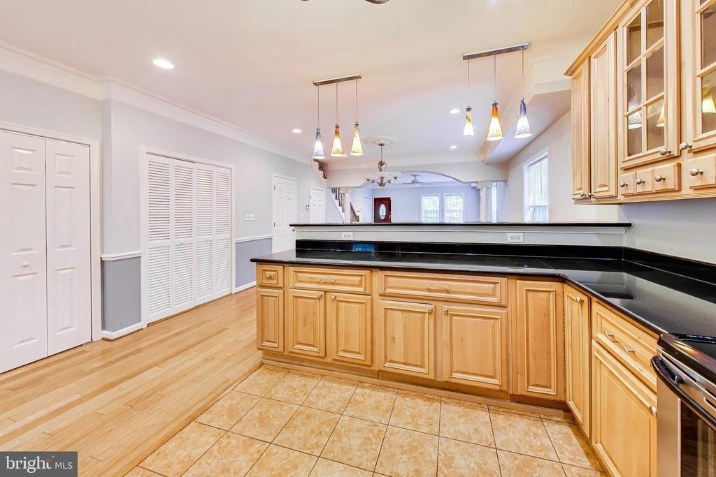 5713 Eads Street Ne - Photo 6