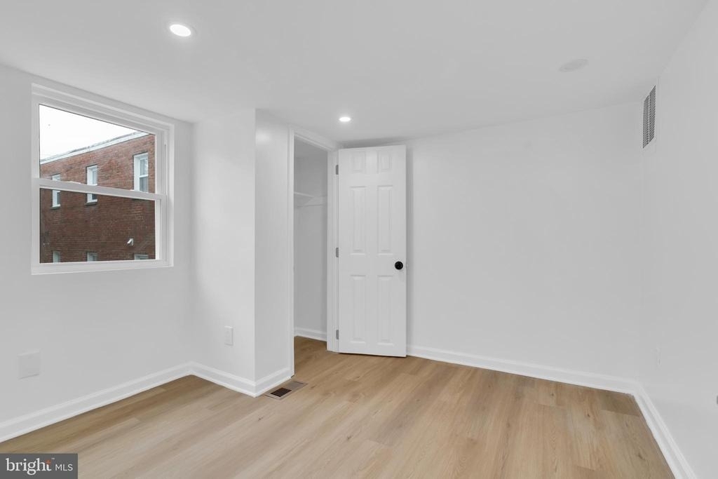 518 Oglethorpe Street Ne - Photo 10