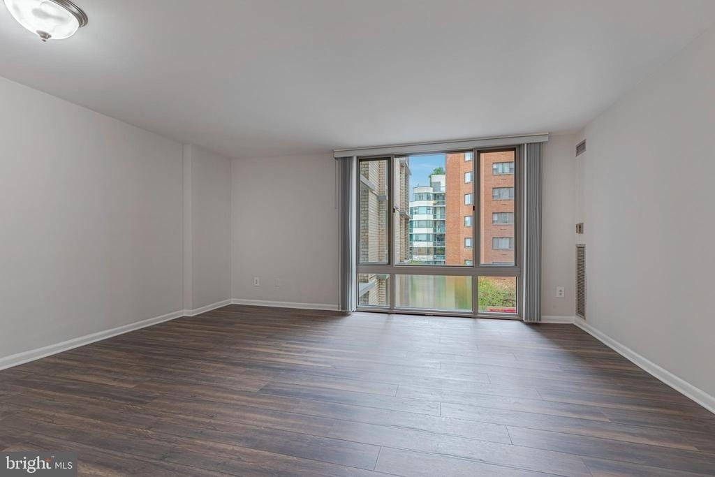 950 25th Street Nw - Photo 6