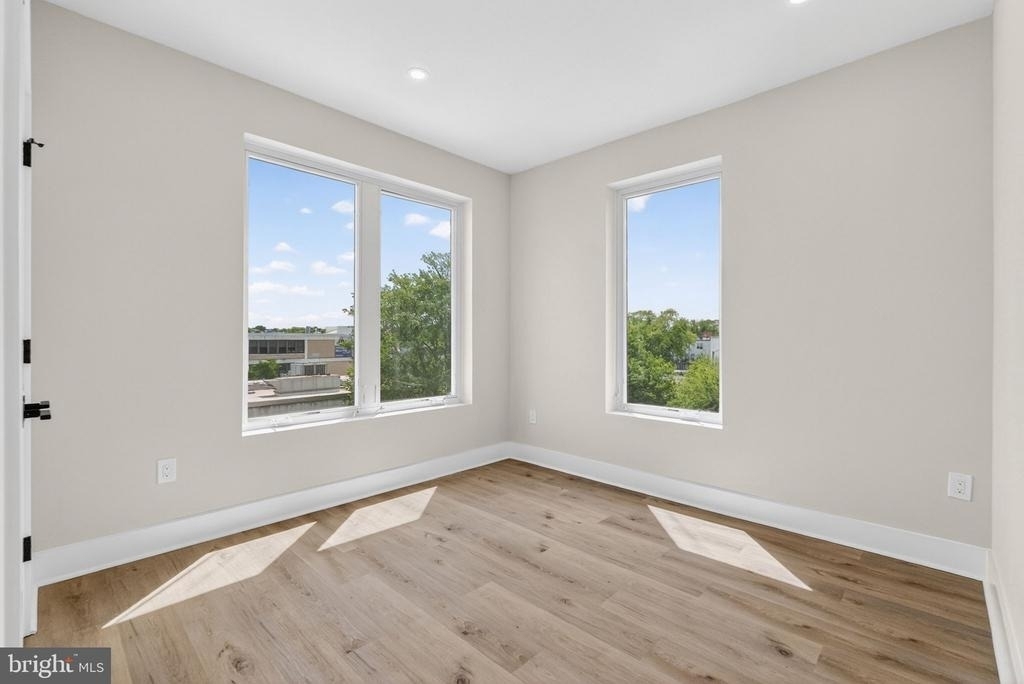1915 Benning Road Ne - Photo 11