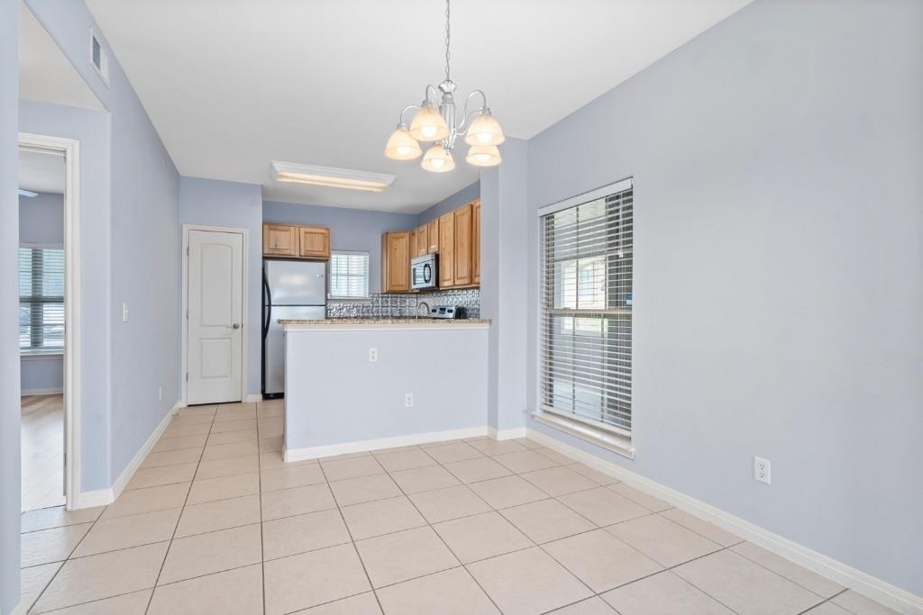 6810 Deatonhill Dr - Photo 4