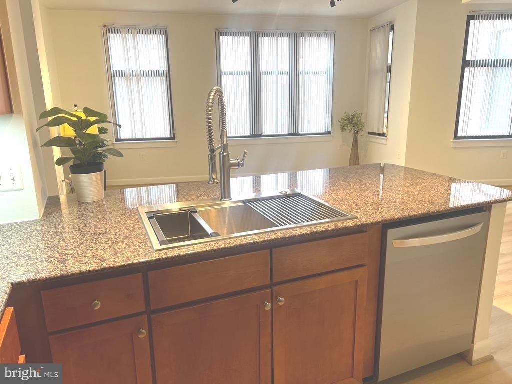 400 Massachusetts Avenue Nw - Photo 5