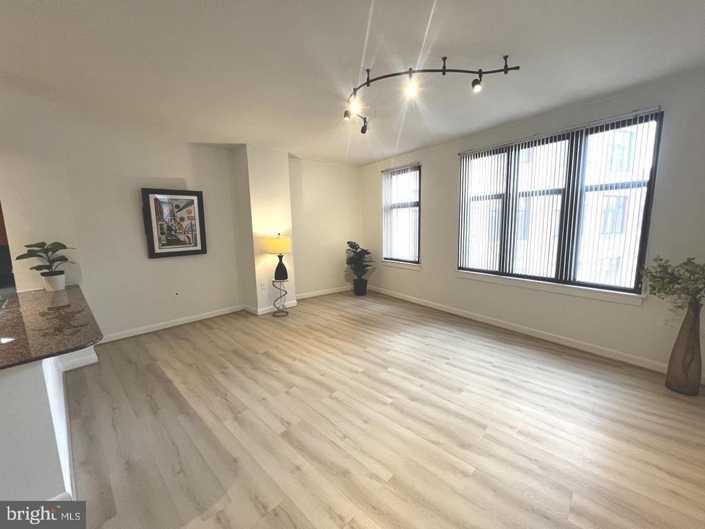 400 Massachusetts Avenue Nw - Photo 12