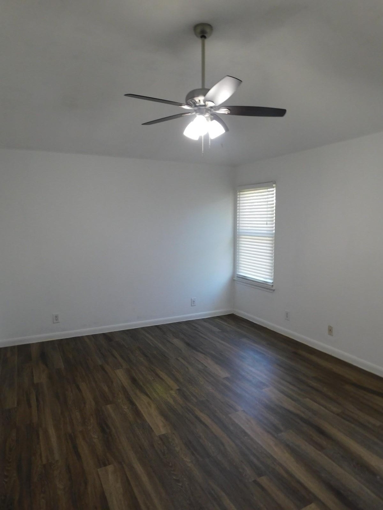 1104 Winecup Ct - Photo 14