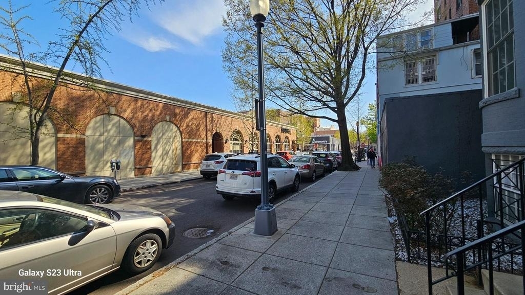 1714 Corcoran Street Nw - Photo 4