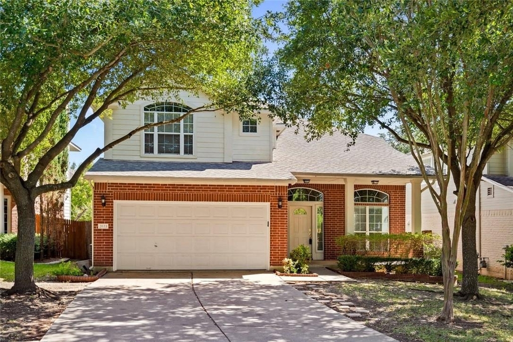 2633 Bolton St - Photo 0