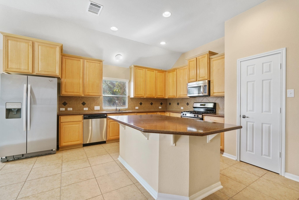 3501 Shellcastle Ln - Photo 5