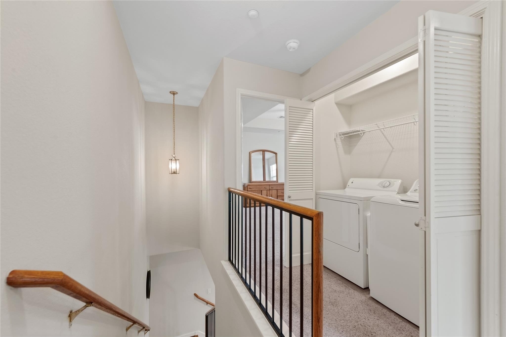 1310 W Parmer Ln - Photo 16