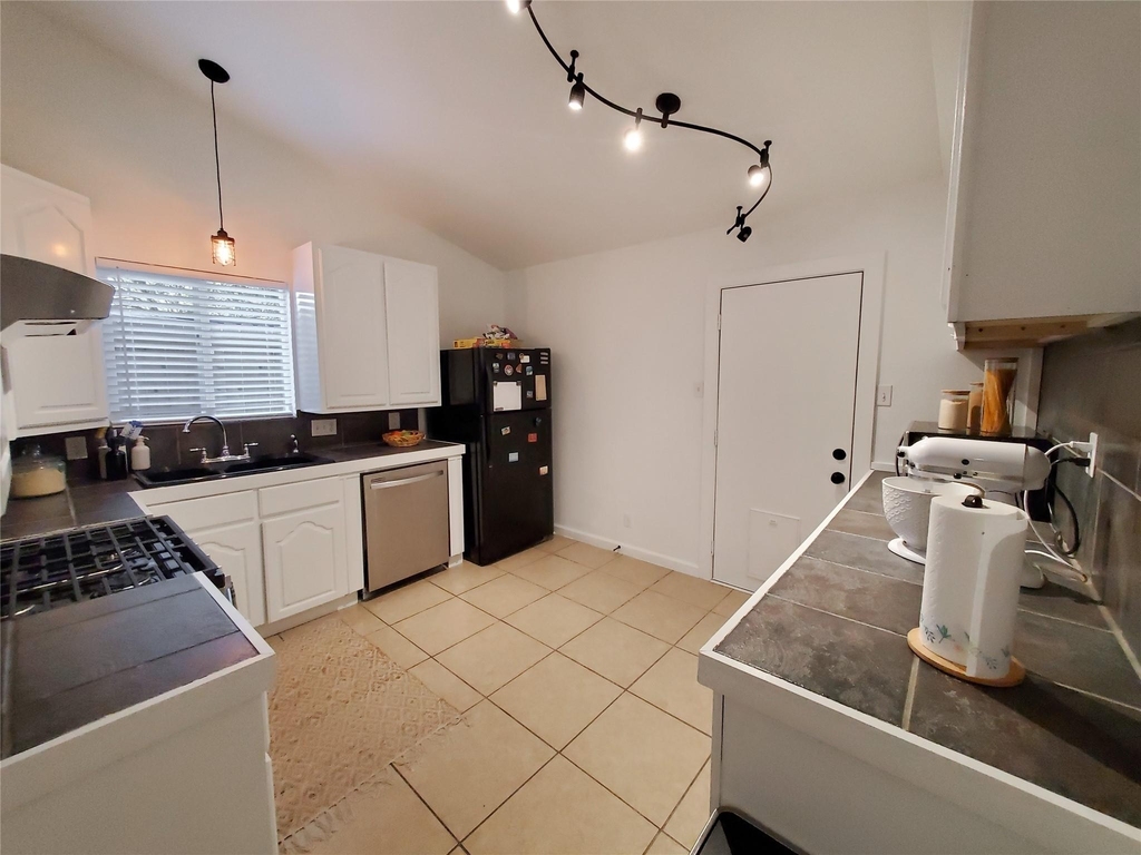 924 Acorn Oaks Dr - Photo 4