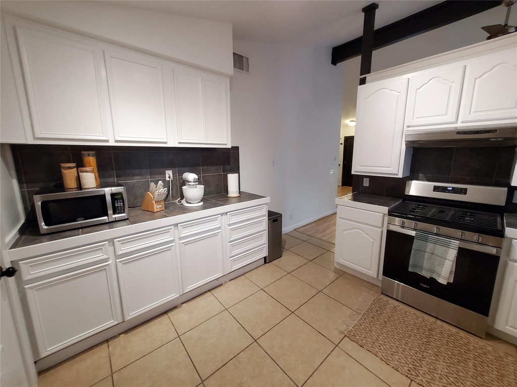 924 Acorn Oaks Dr - Photo 5