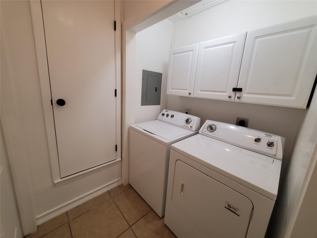 924 Acorn Oaks Dr - Photo 12