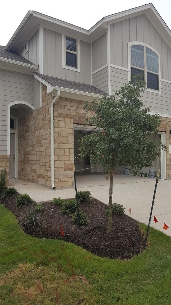1015 Boatswain Way - Photo 1