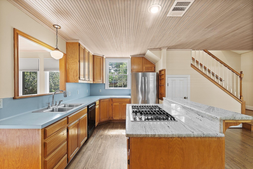1700 Virginia Ave - Photo 8
