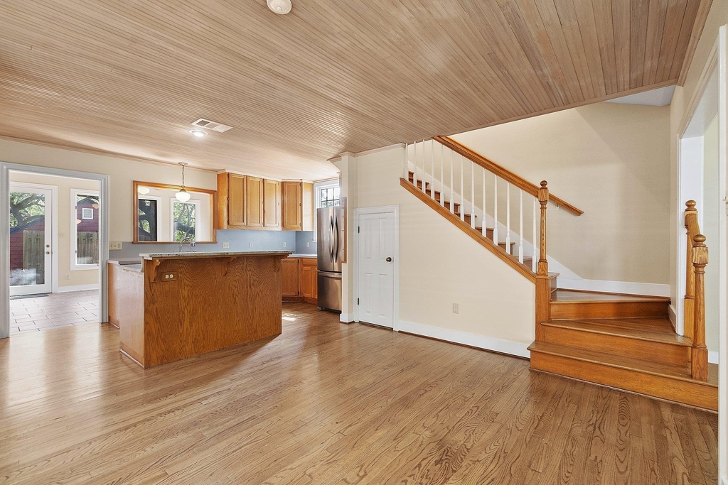 1700 Virginia Ave - Photo 6