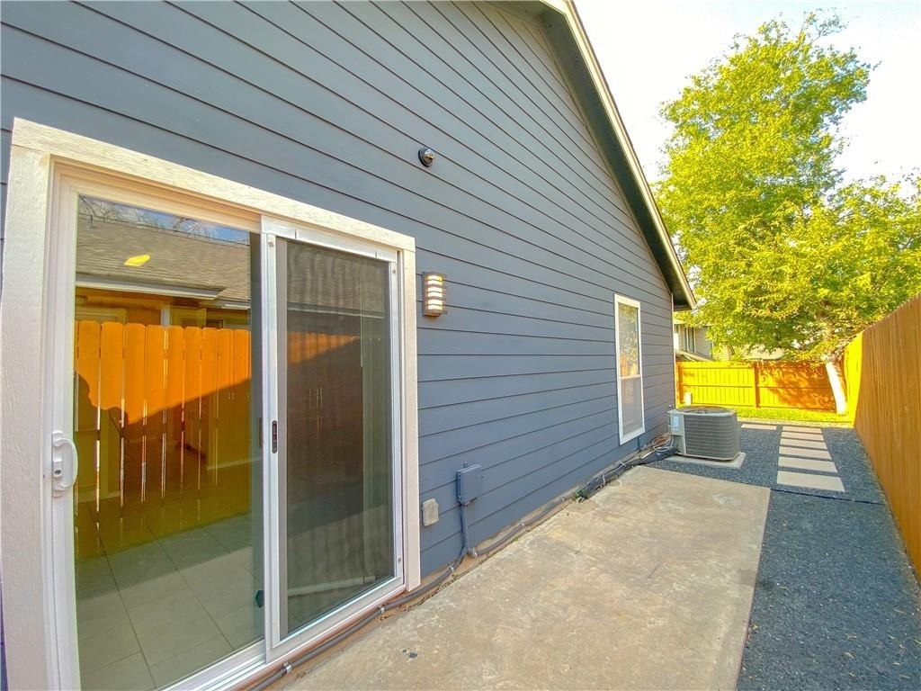 11908 Sunhillow Bnd - Photo 21