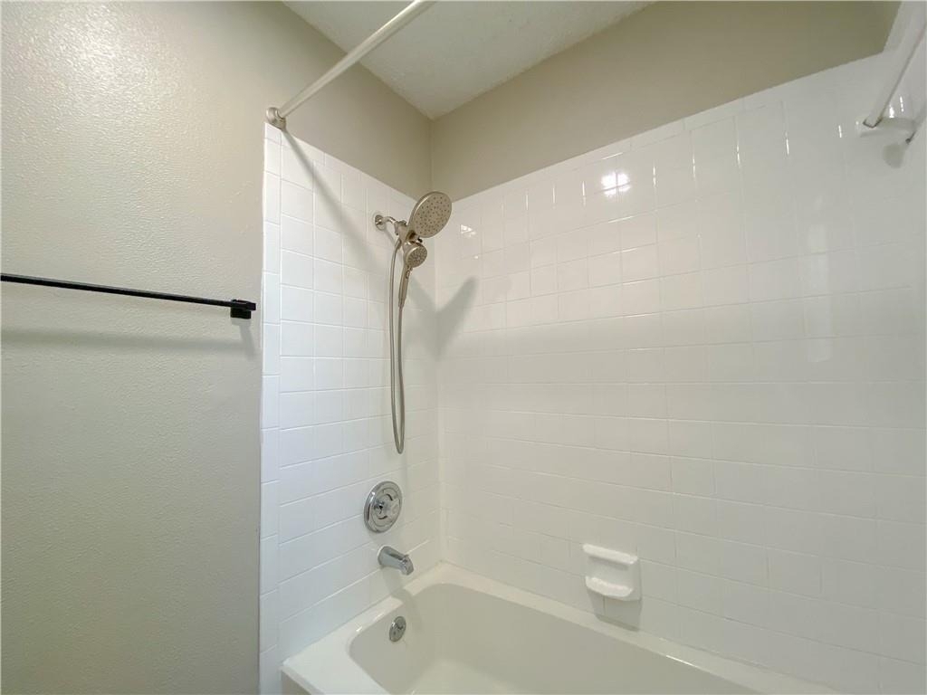 11908 Sunhillow Bnd - Photo 16
