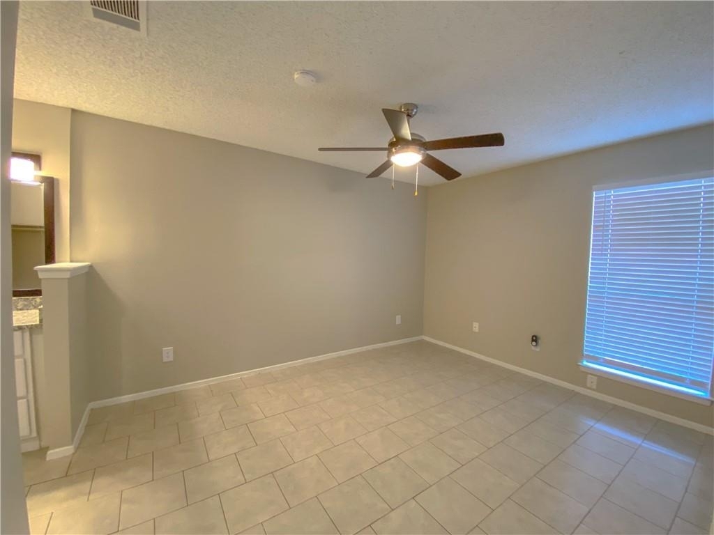 11908 Sunhillow Bnd - Photo 10