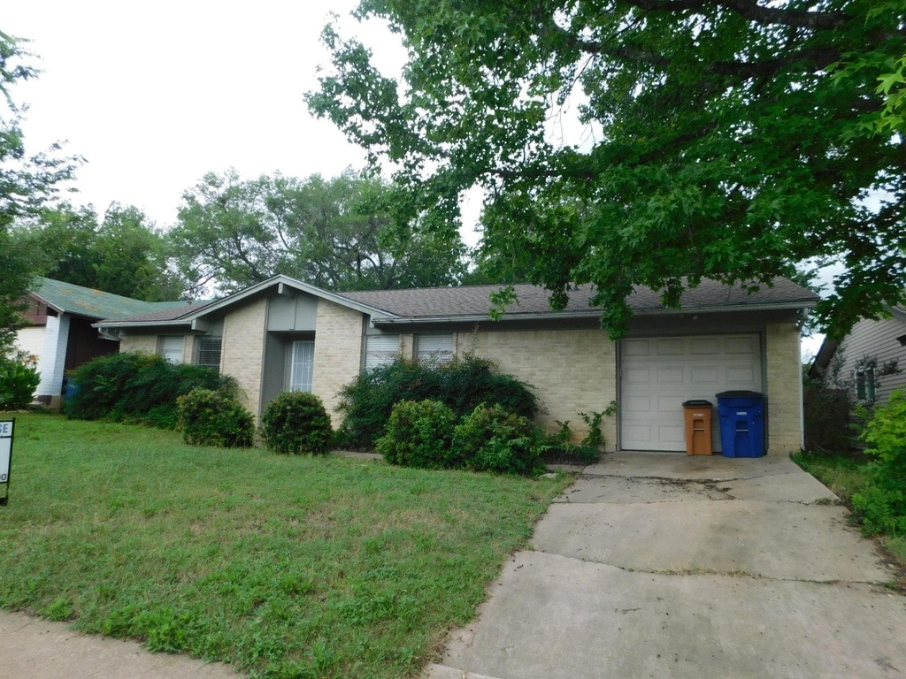 2513 Mcgregor Dr - Photo 0