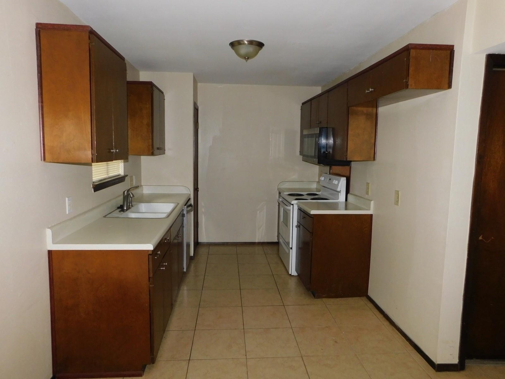 2513 Mcgregor Dr - Photo 8