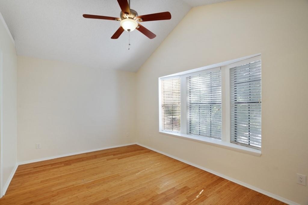 11901 Swearingen Dr - Photo 10