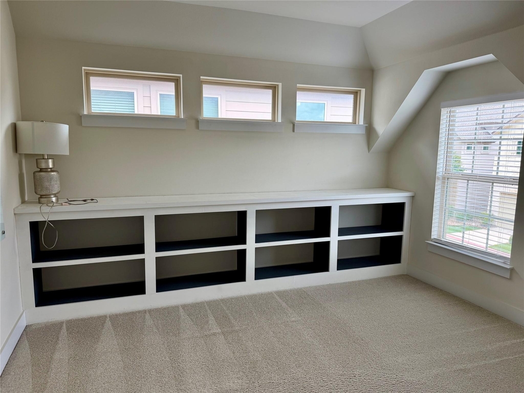 13501 Metric Blvd - Photo 32