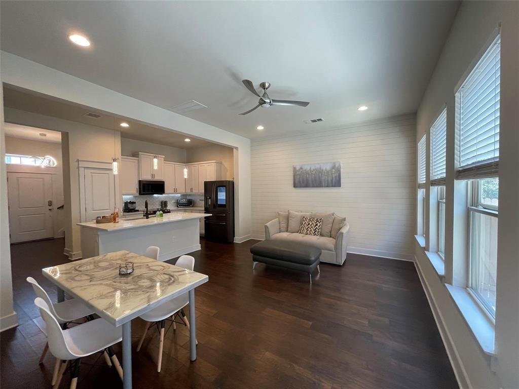 13501 Metric Blvd - Photo 4
