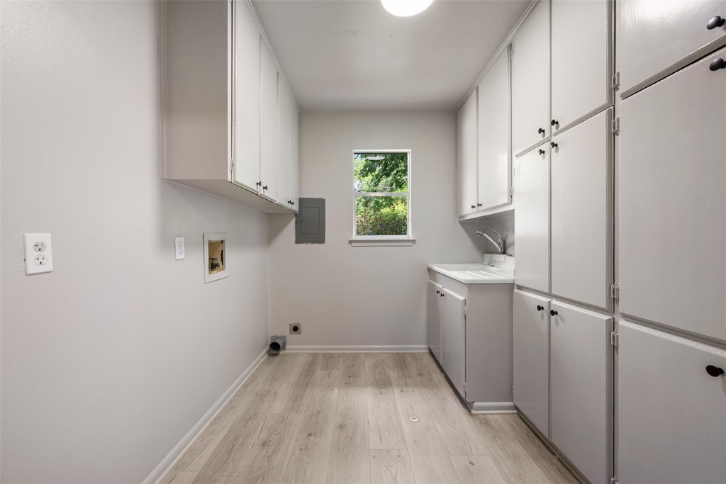 1711 S Main St - Photo 29