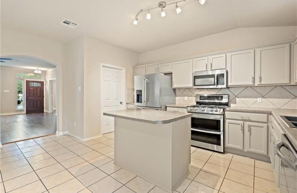2605 Butler Way - Photo 10