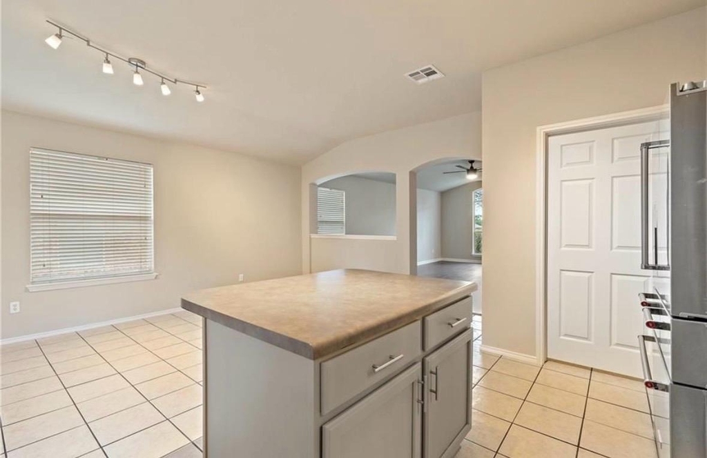 2605 Butler Way - Photo 11