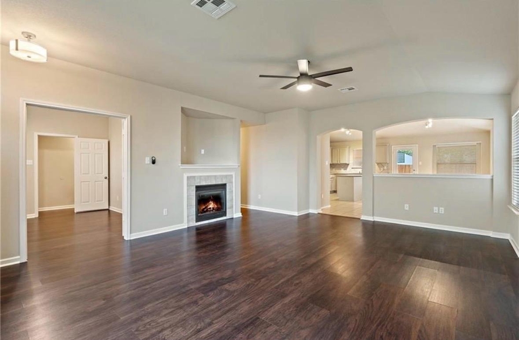 2605 Butler Way - Photo 2
