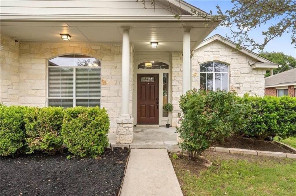 2605 Butler Way - Photo 0